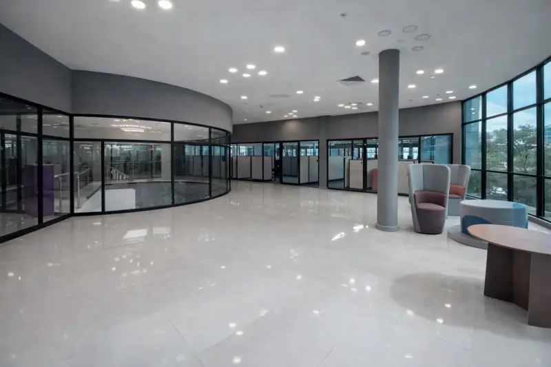 VENTA DE EDIFICIO Y ALQUILER DE LOCALES EN EL CARMEN