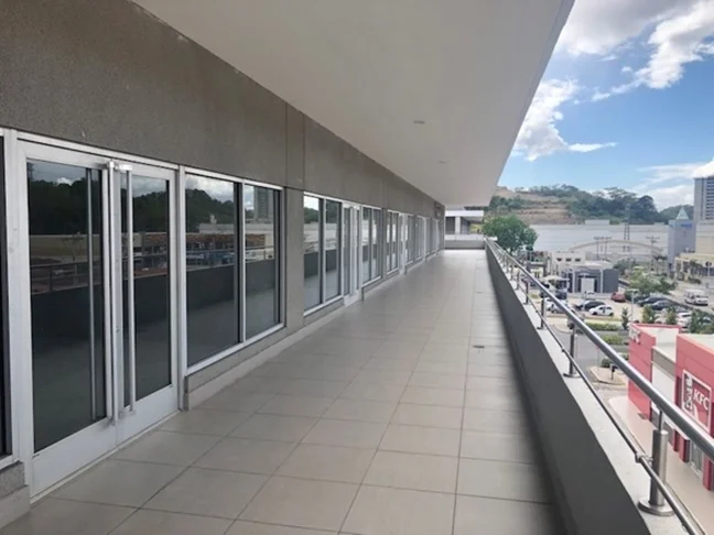 VENTA O ALQUILER DE CONSULTORIOS MÉDICOS Y LOCALES EN BRISAS DEL GOLF