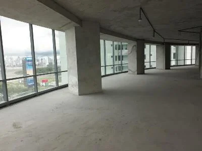 VENTA O ALQUILER DE OFICINA - PISO COMPLETO EN COSTA DEL ESTE