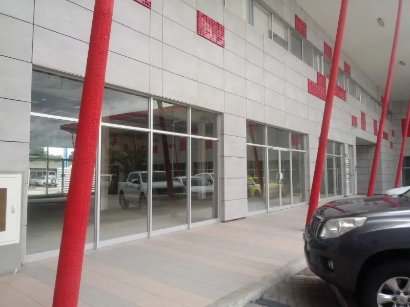 ALQUILER DE LOCALES Y OFICINAS EN PLAZA COMERCIAL EN DAVID, CHIRIQUÍ