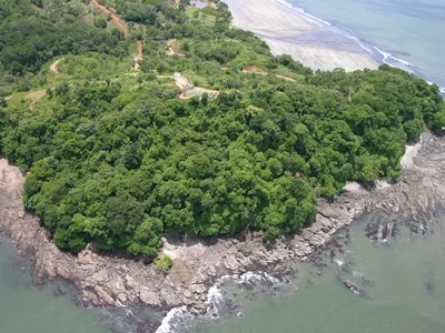 VENTA DE TERRENO EN BOCA CHICA, CHIRIQUÍ - Imagen 3