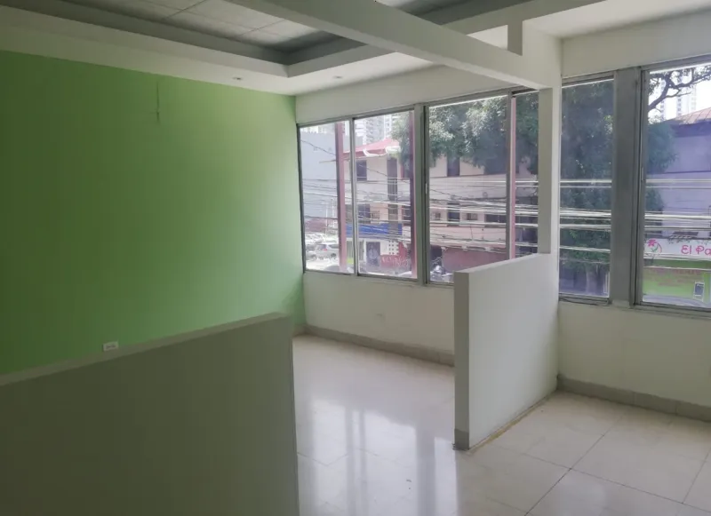 ALQUILER DE LOCAL EN CALIDONIA