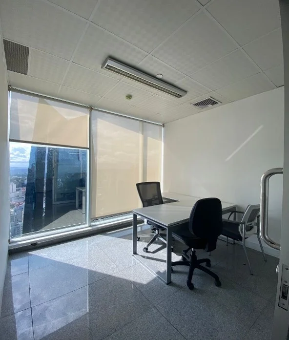 ALQUILER DE OFICINA EN CALLE 50