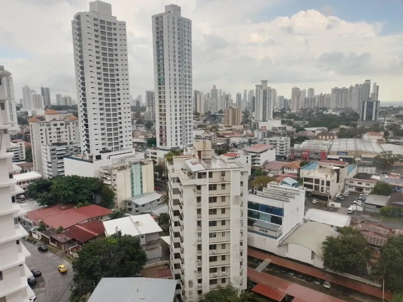 VENTA DE PROPIEDAD CON INQUILINOS EN BELLA VISTA