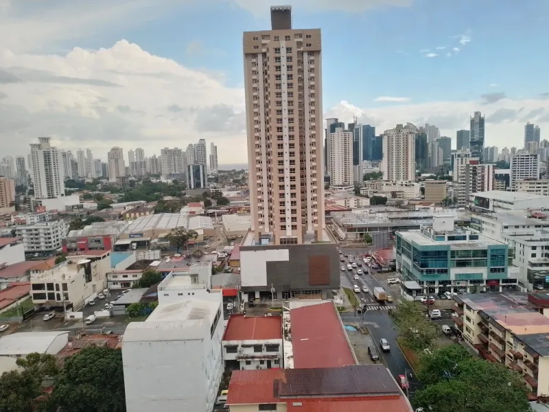 VENTA DE PROPIEDAD CON INQUILINOS EN BELLA VISTA