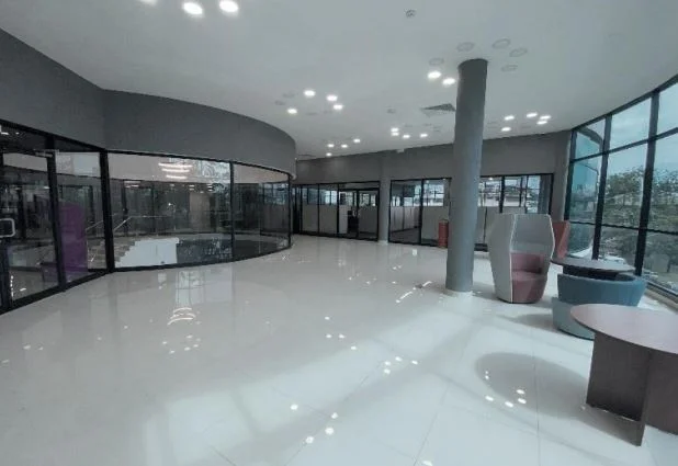 VENTA O ALQUILER DE EDIFICIO EN EL CARMEN