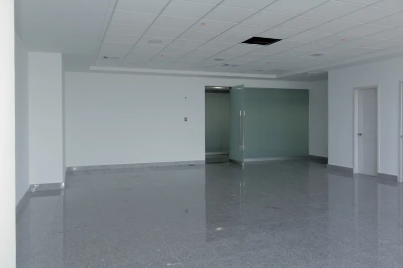 ALQUILER Y VENTA DE DE OFICINAS EN AVENIDA BALBOA