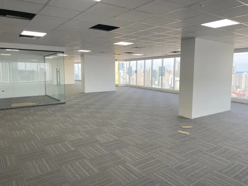 ALQUILER DE OFICINAS EN ÁREA BANCARIA