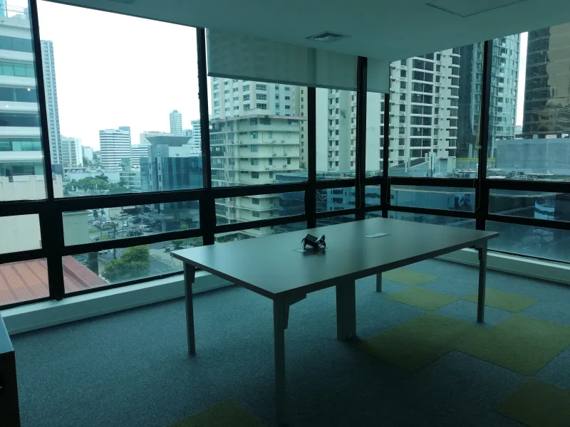 ALQUILER DE OFICINA EN AVE. SAMUEL LEWIS, OBARRIO