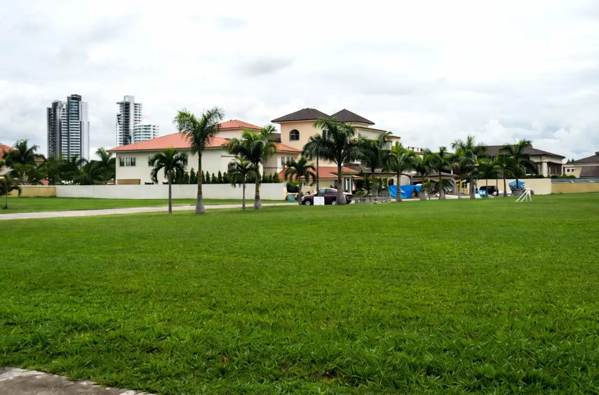 VENTA DE TERRENOS EN COSTA DEL ESTE