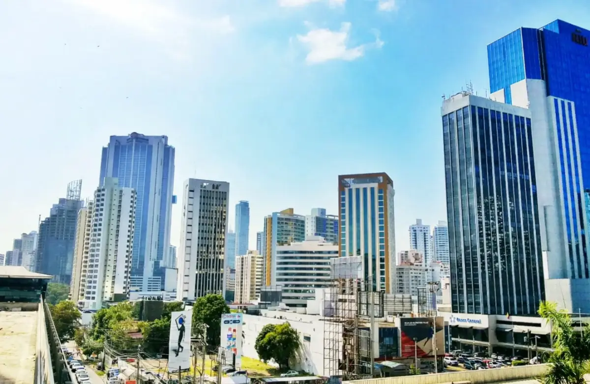 VENTA DE EDIFICIO COMERCIAL EN BELLA VISTA