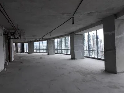 VENTA O ALQUILER DE OFICINA - PISO COMPLETO EN COSTA DEL ESTE