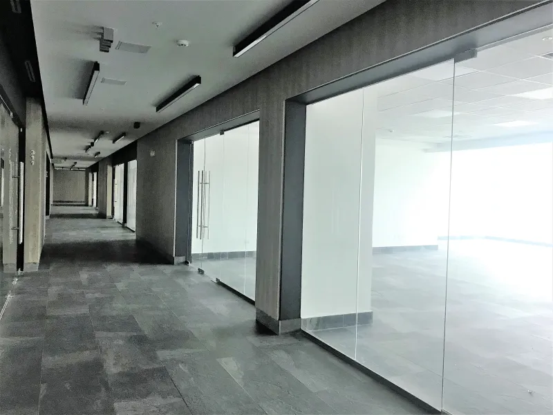 SALE OR RENTAL OF OFFICES AND COMMERCIAL PREMISES IN TUMBA MUERTO