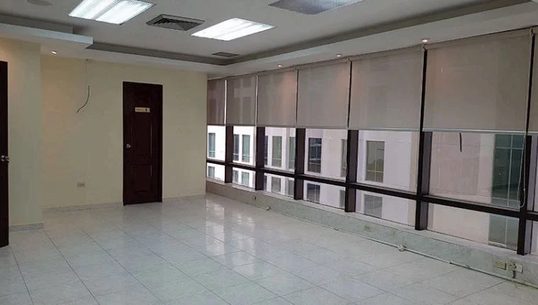 ALQUILER DE OFICINA EN CALLE 52 Y ELVIRA MÉNDEZ