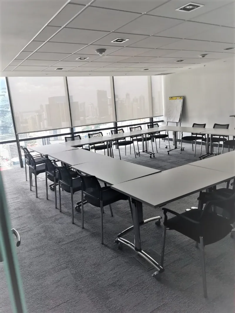 ALQUILER DE OFICINA EN CALLE 50