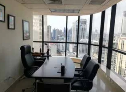 OFFICE FOR SALE OR RENT IN CALLE 50