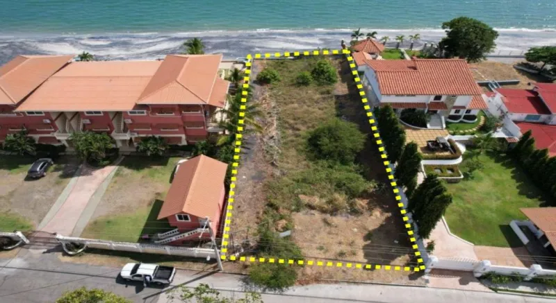 VENTA DE TERRENO EN MALIBÚ, GORGONA